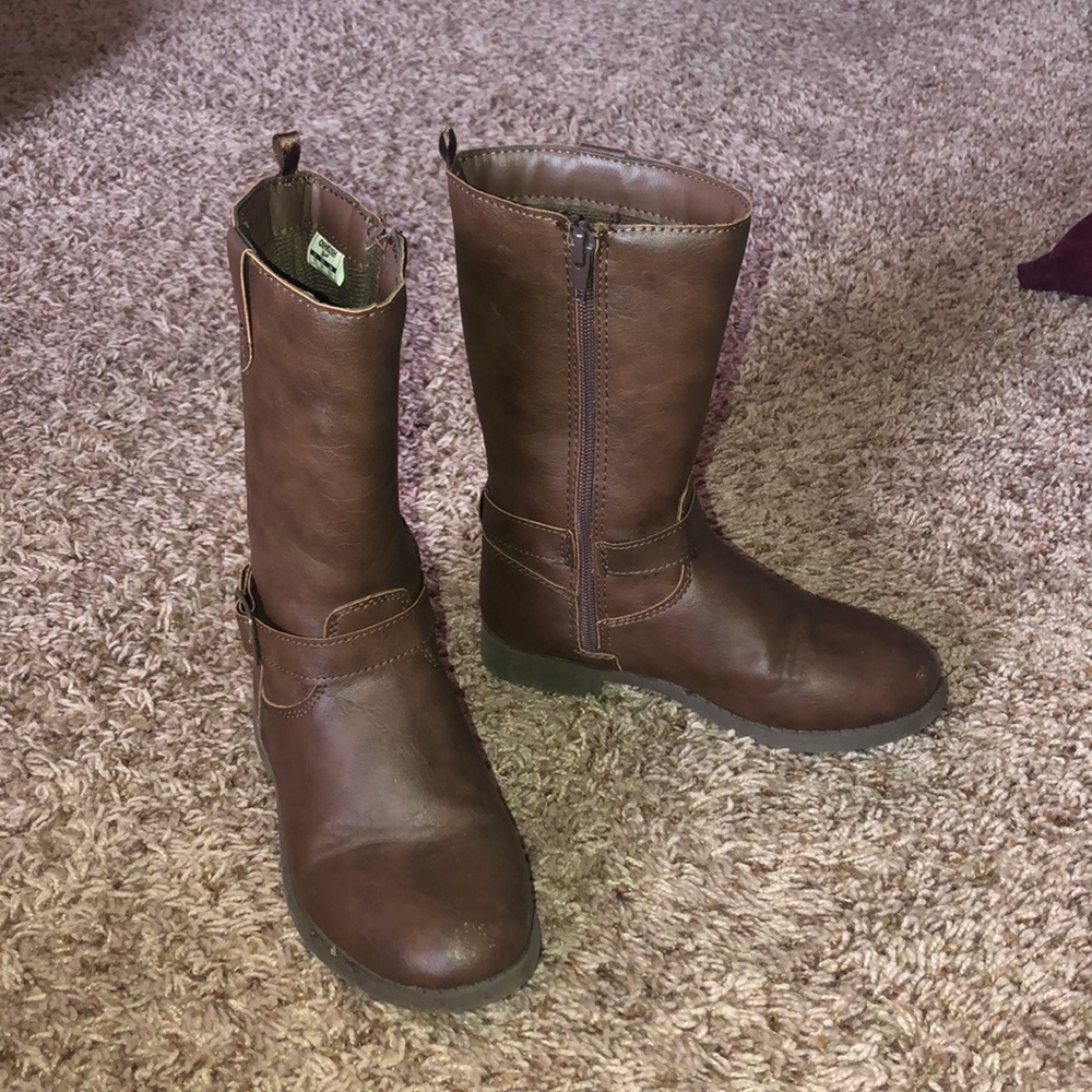 Brown boot